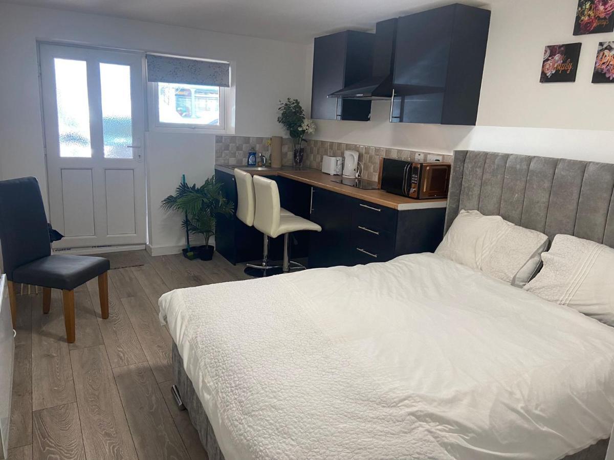 Brand New Studio Apartment With Beautiful Kitchen-Close To Liverpool City Centre Exterior foto